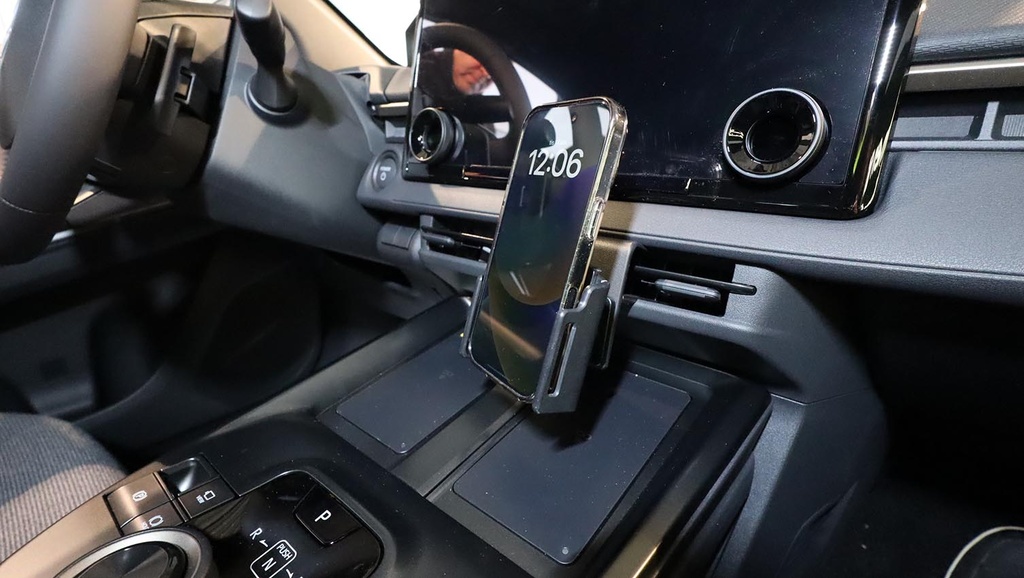 ProClip autokoht kiinn keskelle Polestar 3 2024-2025 