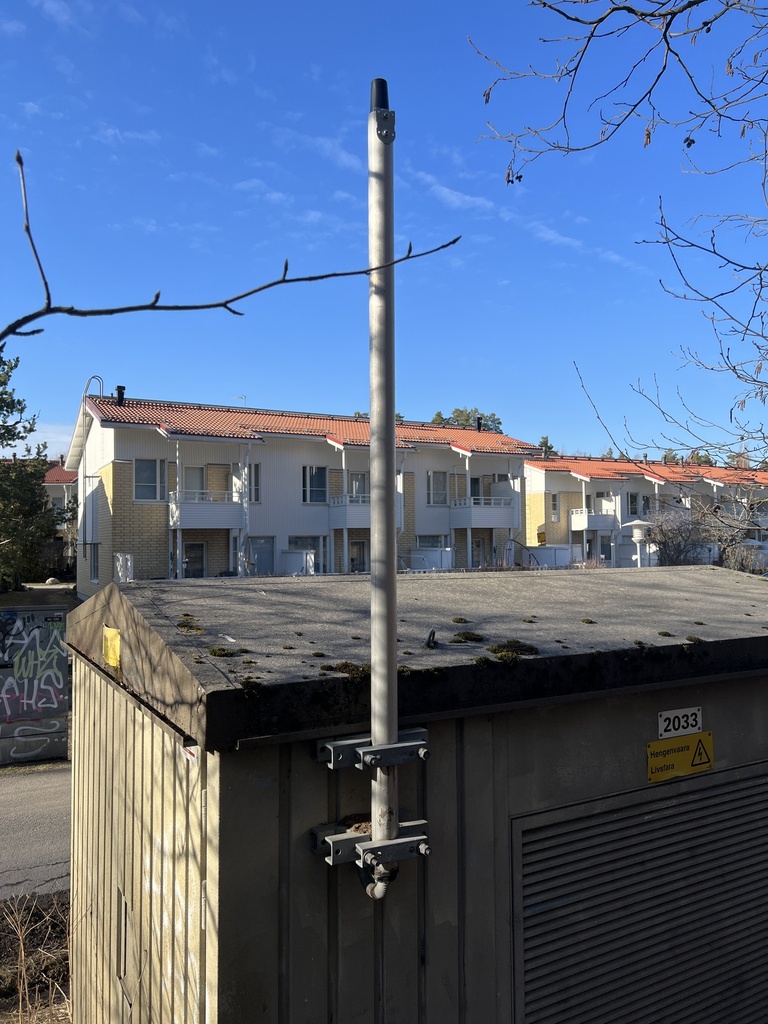5G antenni M2M/IOT käyttöön ympärisäteilevä 2/7dBi 617-6000 MHz SMA-uros liitin