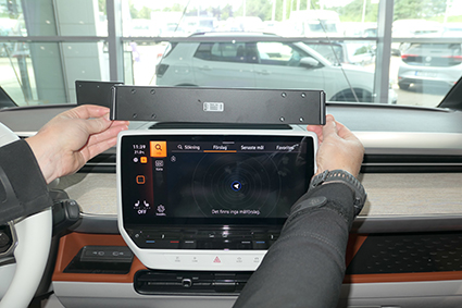 ProClip autokoht kiinnike kesk Volkswagen ID. Buzz Cargo 2023-2024 (Only For 12" Screen)