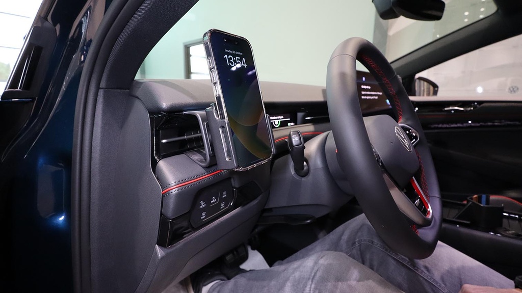 ProClip autokoht kiinnike vasen venttiili Volkswagen ID.7 2024-2026