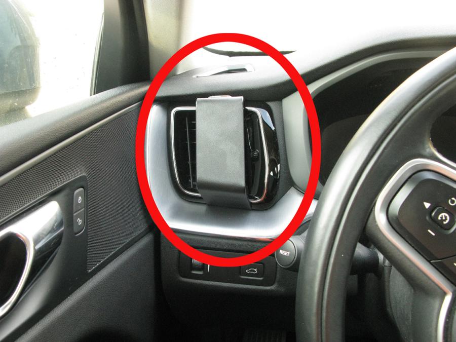 Brodit 805463 ProClip left mount Volvo V60 19-20/Volvo XC60 18-20
