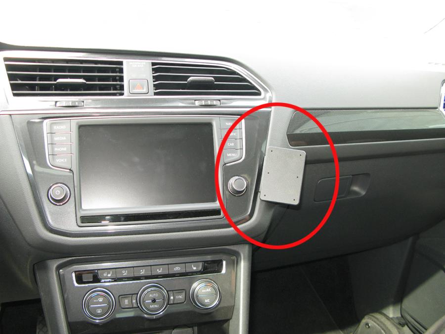 Brodit 855219 ProClip mittfäste Volkswagen Tiguan 17-19