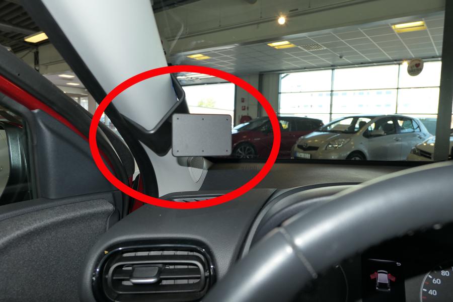 Brodit 805696 ProClip Toyota Yaris 21-26