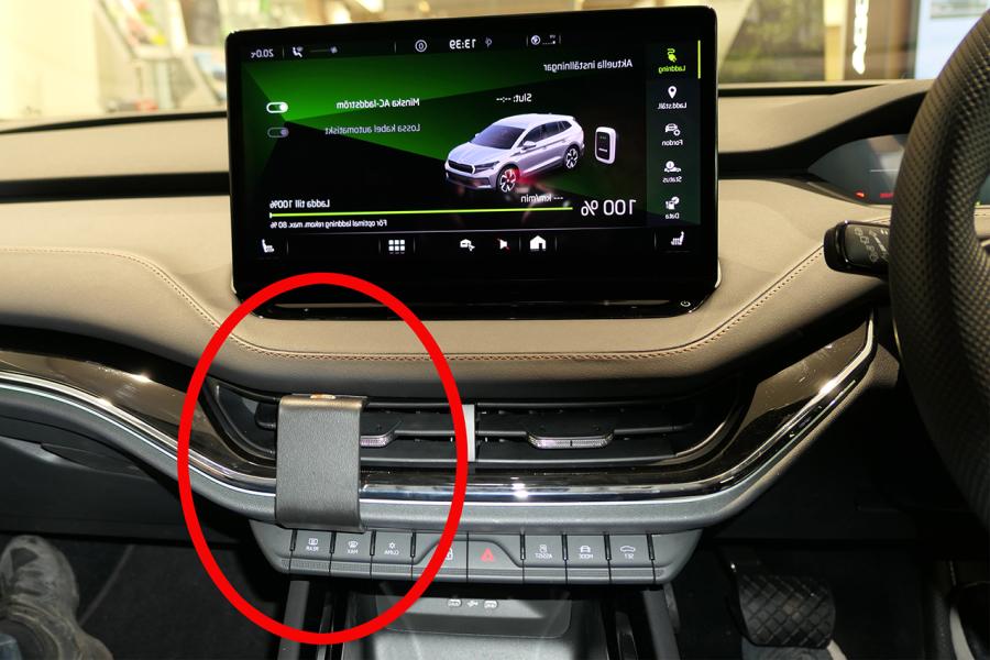Brodit 655679 ProClip center mount Skoda Enyaq IV 21-22