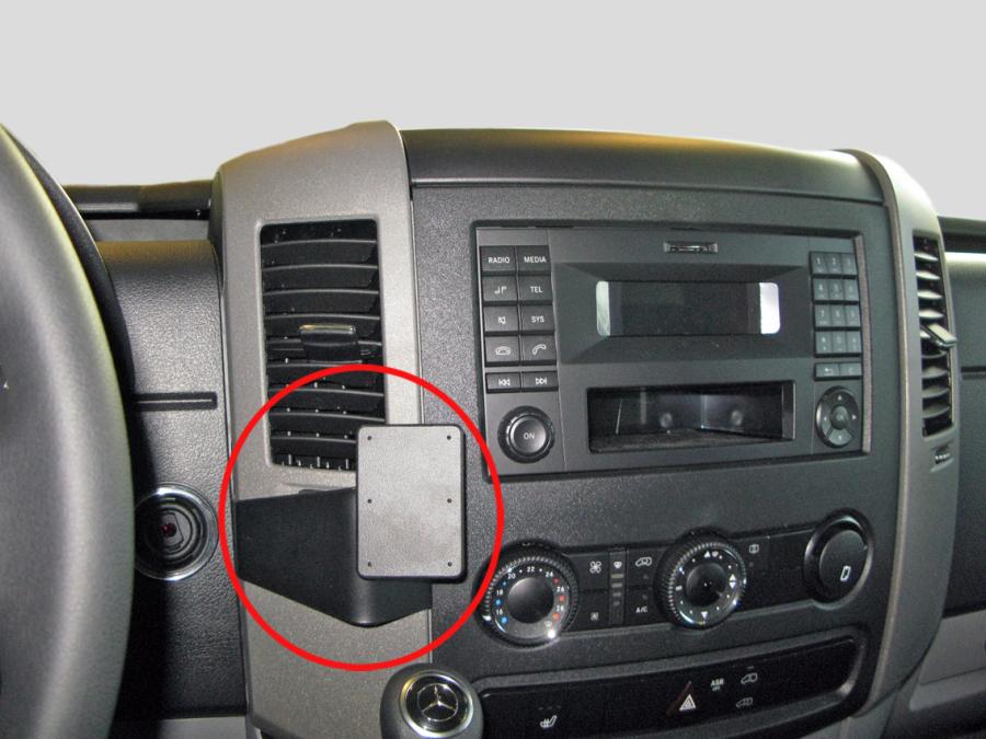 Vehicle-specific mount for Mercedes-Benz Sprinter 2007–2017, centre mount – Brodit ProClip