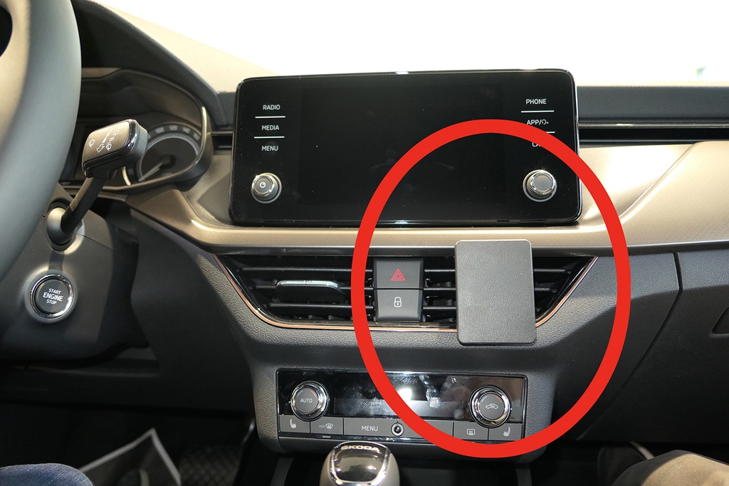 Brodit 855519 ProClip center mount Skoda Scala 2019-2023