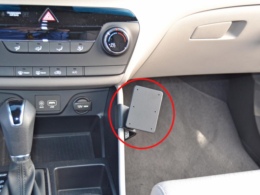 Brodit 855154 ProClip mittfäste vinklat fäste Hyundai Tucson 16-20