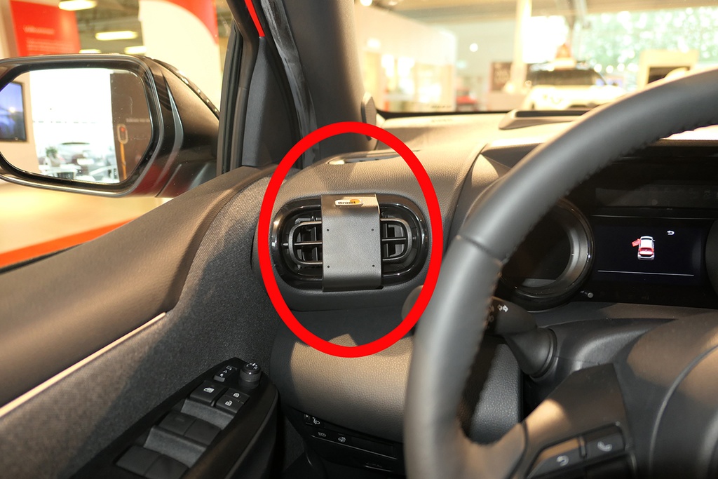 Brodit 805638 ProClip aukokoht fäste vänster luftventil Toyota Yaris 21-23/Cross 20-23