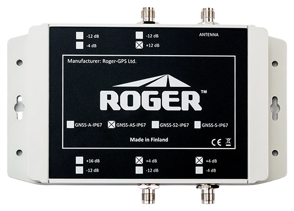 Roger GNSS-förstärkare och splitter 1-to-3 (+12/+4/+4 dB), TNC-hona, IP67