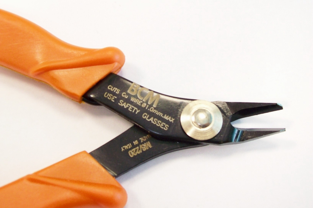 Side cutter ø1 mm wire length 117 mm/tip 9 mm