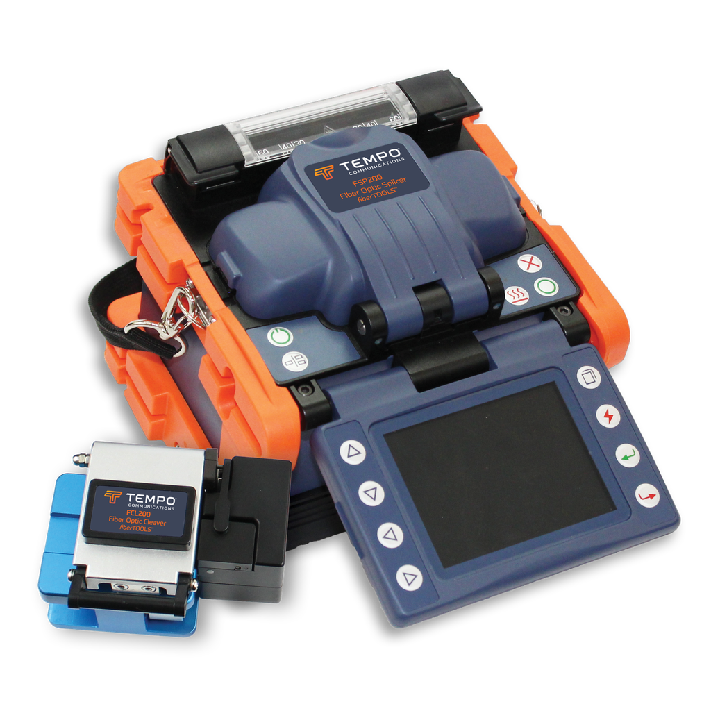 Core-alignment fibre fusion splicer kit including cleaver