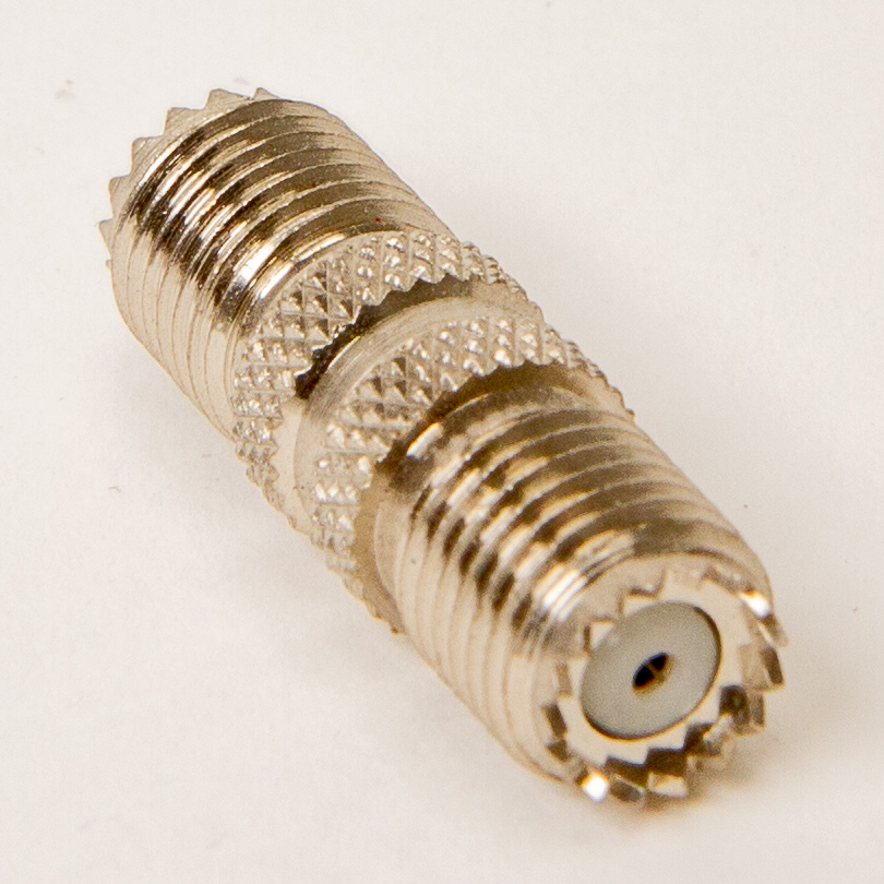 Mini-UHF coupler female/female