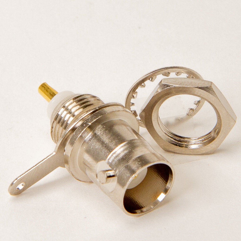 BNC-runko mutterikiinn. B6351B2 2,5 m kullattu keskitappi