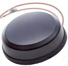 4G antenni M2M/IOT käyttöön GPS pitkä ruuvi 790-2600 musta 0,2m kaapeli FME-uros SMA-uros liittimet SmartDisc Combi liittimetSmartDisc Combi 