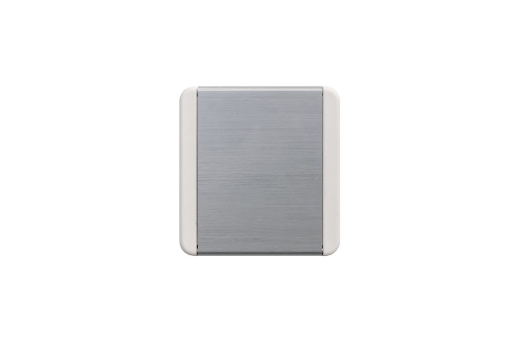 Utanpåliggande box Schuko 2*USB laddning lockHDMI Cat6 vit/aluminium SourceC