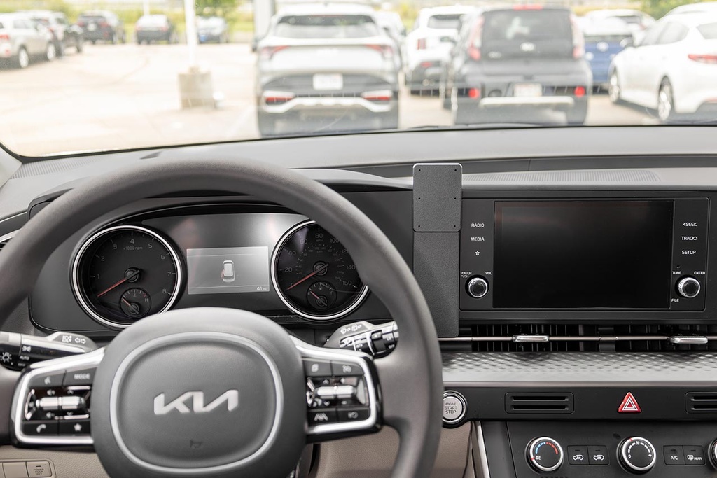 Brodit 856026 ProClip center mount Kia Carnival 2022-2025 (only LX-mallit)