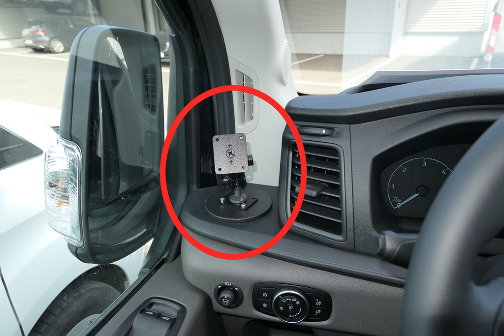 Brodit 213566 ProClip förstärkt Ford Transit 20-25, vänsterfäste