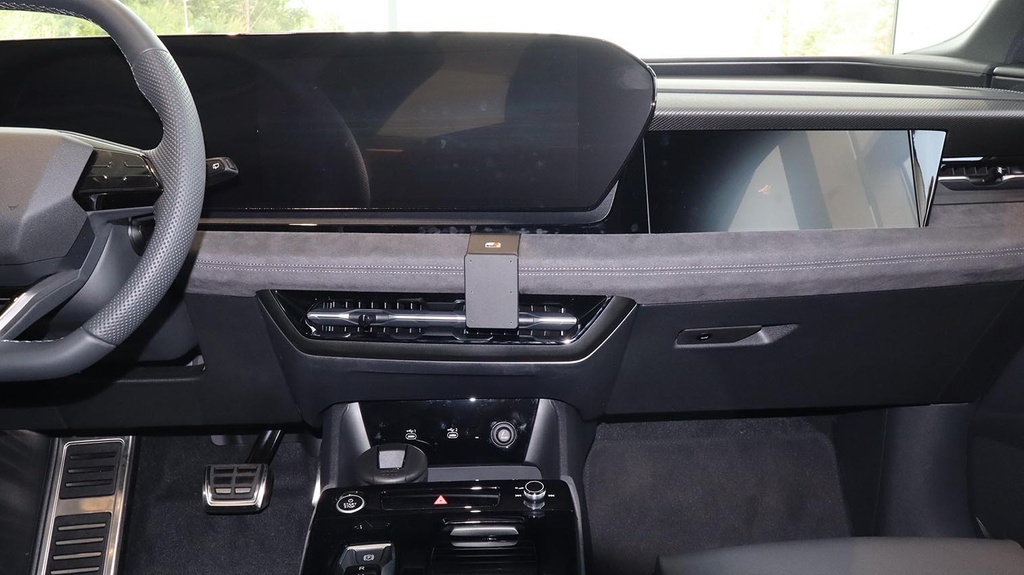 ProClip autokoht kiinnike keskelle Audi Q6 2025-2026