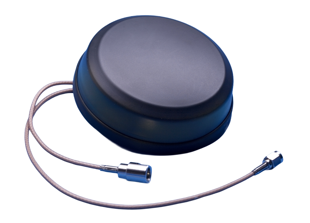 4G antenni paksulle katolle/pinnalle alle 23.5mm SmartDisc Combi 790-2600 MHz GNSS musta 0,2m kaapeli FME-uros ja SMA-uros liittimet