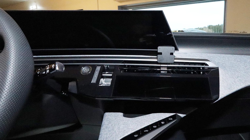 ProClip autokohtainenkiinnike keskelle Peugeot 5008 3008 2025-2026