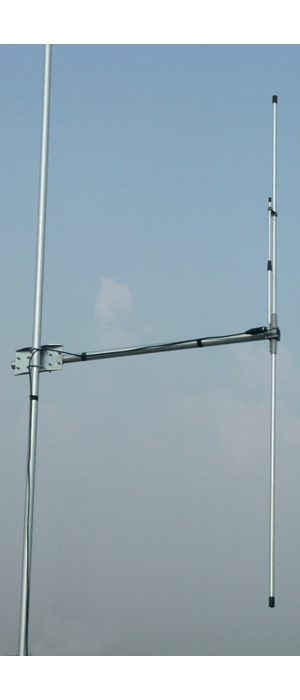 RHA68 Suunta-antenni 66-78 MHz 3-elementtinen 7 dBi 50 Ohm UHF-naaras (SD-68 68-78)