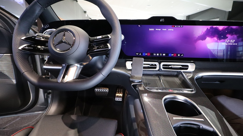Brodit 836331 ProClip console mount, left side, Mercedes-Benz C-Class (180–320) 2027, LHD